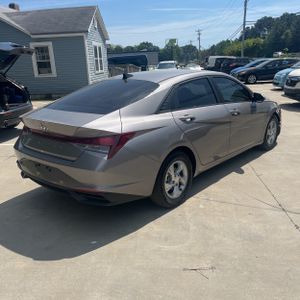 HYUNDAI ELANTRA SE - 8