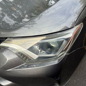 صورة 54 لـ 2017 Toyota RAV4 LE