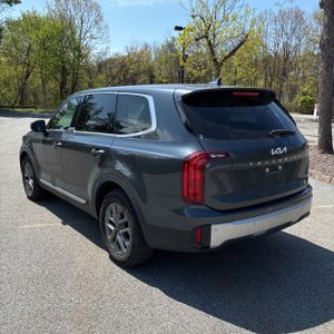 KIA TELLURIDE LX - 5