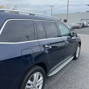 MERCEDES-BENZ GLS - 9