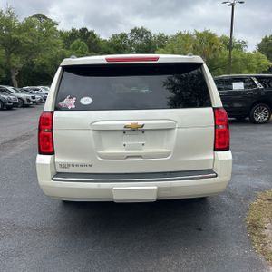 CHEVROLET SUBURBAN - 7