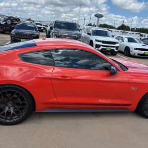 FORD MUSTANG GT PREMIUM - 10