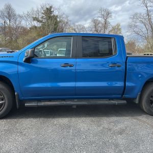 CHEVROLET SILVERADO 1500 CUSTOM - 4