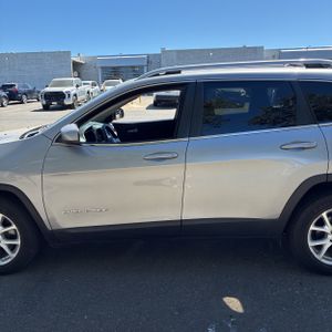 صورة 4 لـ 2016 JEEP CHEROKEE LATITUDE