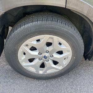 صورة مصغرة 19 لـ 2023 Subaru FORESTER BASE