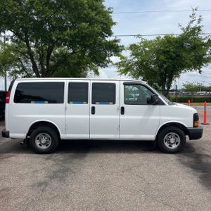 CHEVROLET EXPRESS LS 3500 - 10