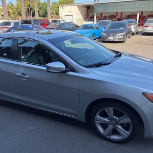 2014 Acura ILX 2.0L 照片 11