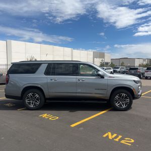 CHEVROLET SUBURBAN Z71 - 10