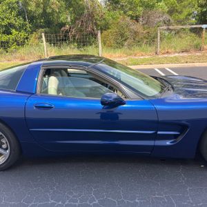 صورة مصغرة 11 لـ 2004 Chevrolet CORVETTE BASE