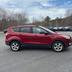 FORD ESCAPE SE - 10