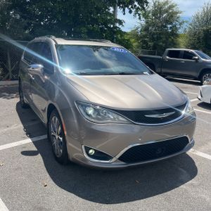 2017 Chrysler PACIFICA LIMITED — фото 12