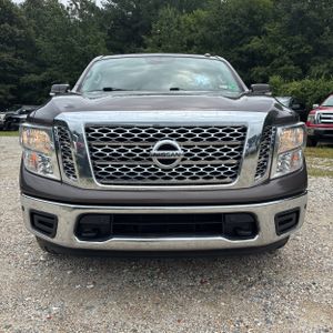 2019 Nissan TITAN SV — фото 14
