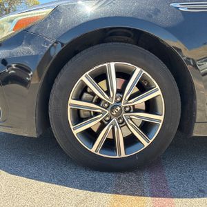 صورة مصغرة 17 لـ 2019 KIA OPTIMA EX