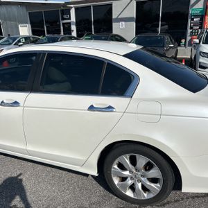 HONDA ACCORD EX-L V6 - 6