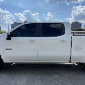 2019 Chevrolet SILVERADO 1500 LT — фото 4