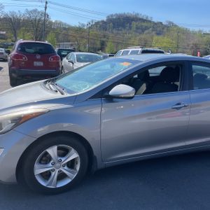 HYUNDAI ELANTRA VALUE EDITION - 2