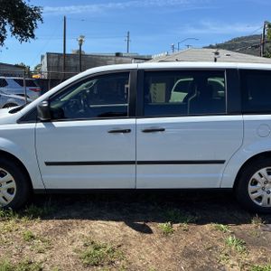 DODGE GRAND CARAVAN AMERICAN VALUE PKG - 4