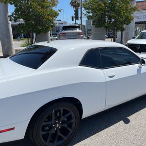 DODGE CHALLENGER GT - 8