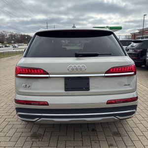 AUDI Q7 PREMIUM PLUS - 7