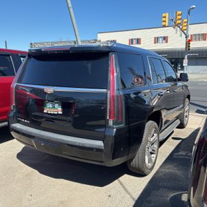 CADILLAC ESCALADE LUXURY - 8