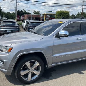 صورة 2 لـ 2015 JEEP GRAND CHEROKEE OVERLAND