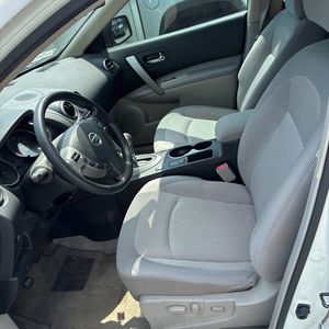 صورة مصغرة 30 لـ 2013 Nissan ROGUE SV