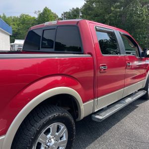 2010 FORD F-150 LARIAT photo 9