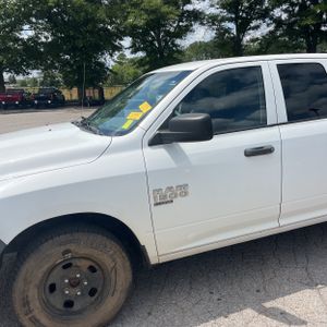2019 RAM 1500 CLASSIC TRADESMAN — фото 2
