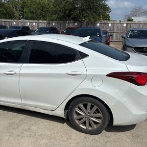 2015 Hyundai ELANTRA SE photo 6