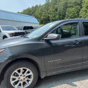 صورة 2 لـ 2021 Chevrolet EQUINOX LS