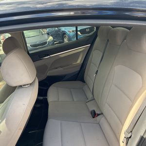 2019 Hyundai ELANTRA SE — миниатюра 34