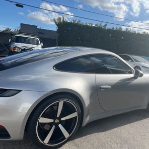 Porsche 911 Carrera - 9