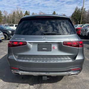 MERCEDES-BENZ GLS - 7