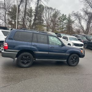 Toyota Land Cruiser Base - 10