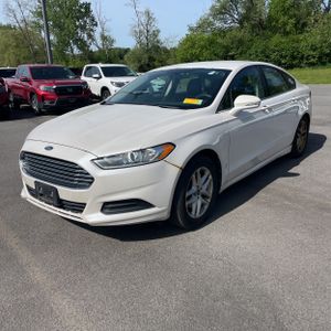 FORD FUSION SE - 1
