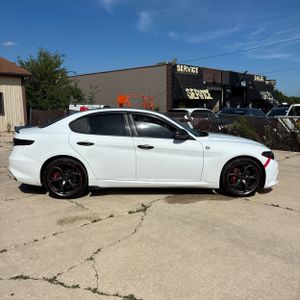 2021 ALFA Romeo GIULIA TI SPORT 照片 10