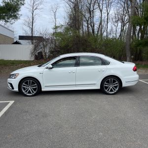 VOLKSWAGEN PASSAT 1.8T R-LINE - 3