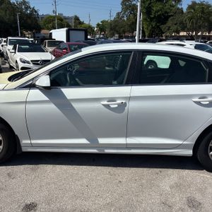صورة 4 لـ 2019 Hyundai SONATA SE