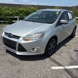 FORD FOCUS SE - 1