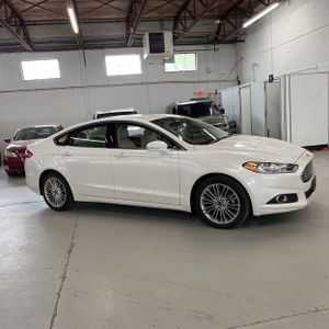 FORD FUSION SE - 7