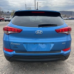 HYUNDAI TUCSON SE - 7