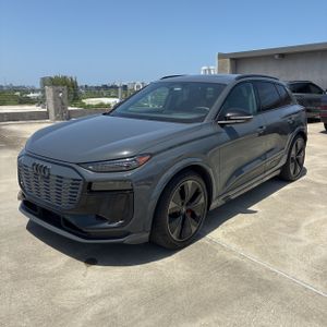 صورة 1 لـ 2025 AUDI SQ6 E-TRON PRESTIGE