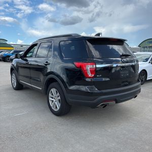 FORD EXPLORER XLT - 6