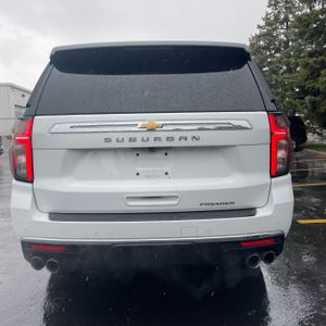 CHEVROLET SUBURBAN PREMIER - 7