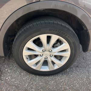 2015 Toyota RAV4 LIMITED — миниатюра 18