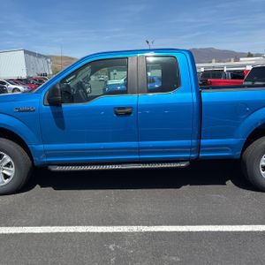 FORD F-150 XL - 4