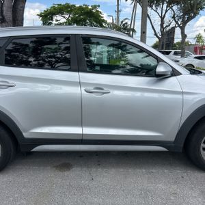 صورة 11 لـ 2018 Hyundai TUCSON SEL