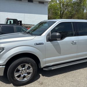 FORD F-150 XLT - 2