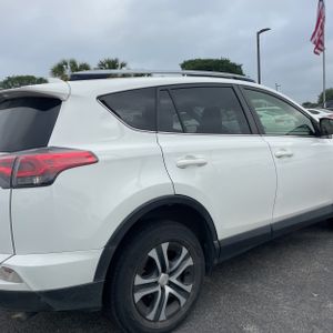 TOYOTA RAV4 - 9