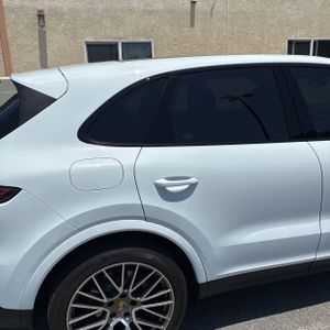 PORSCHE CAYENNE PLATINUM EDITION - 7